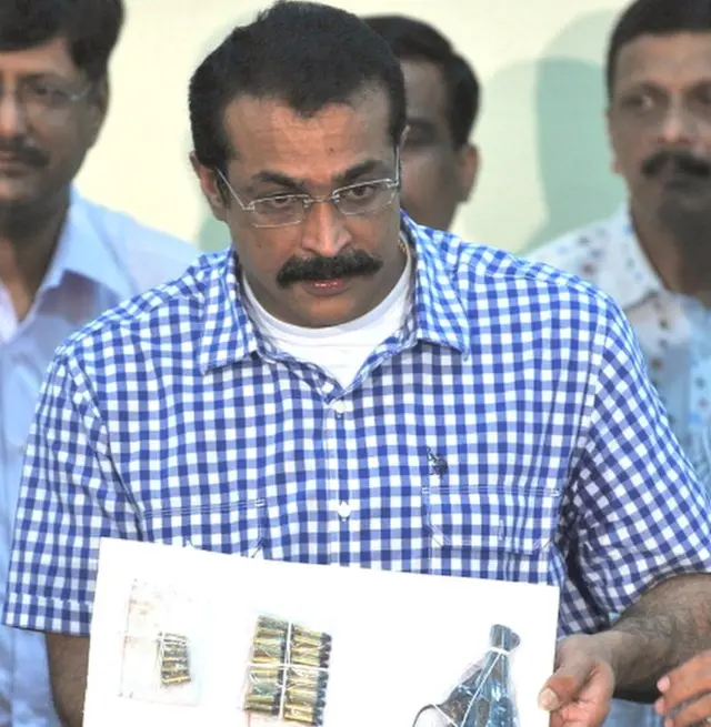 હિમાંશુ રોયની તસવીર