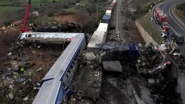 Colisãoaposta no bettrens na Grécia