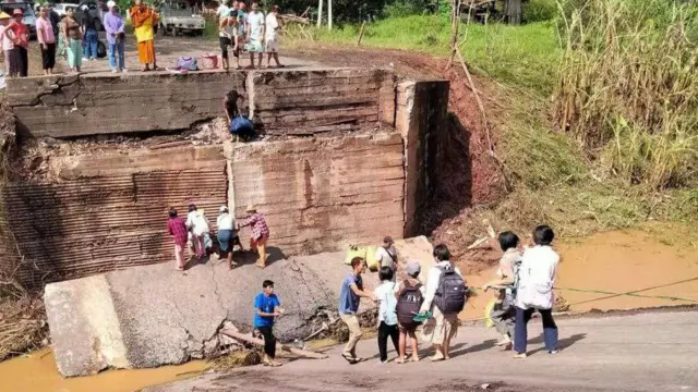 ဇွန် ၂၈ ရက်က ဖျက်ဆီးခံလိုက်ရတဲ့ လားရှိုး-မန်ပွဲဆက်သွယ်ထားတဲ့ တံတား