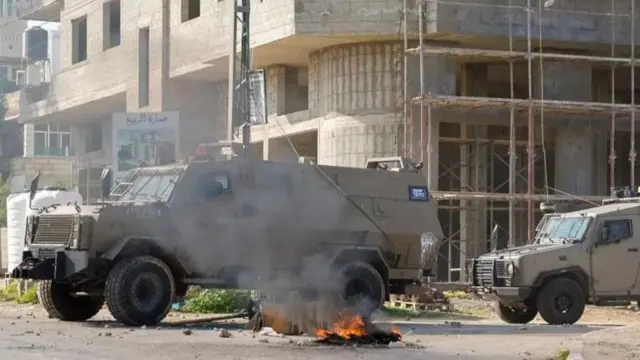 ইসরায়েল বলছে, জঙ্গী হামলা ঠেকাতে এই অভিযান।