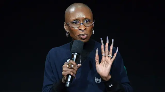 Ọgụ egwu Cynthia Erivo wetere nturuugo na Grammy 2026