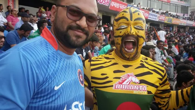 হায়দ্রাবাদের মাঠে বাংলাদেশি ক্রিকেট ভক্তরা