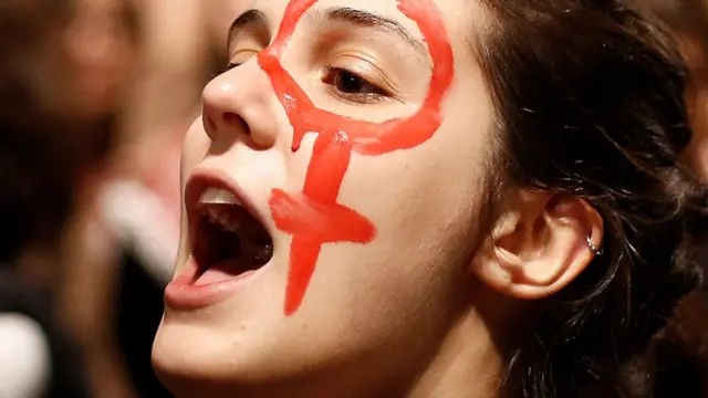 विरोध प्रदर्शन के दौरान महिलाएं