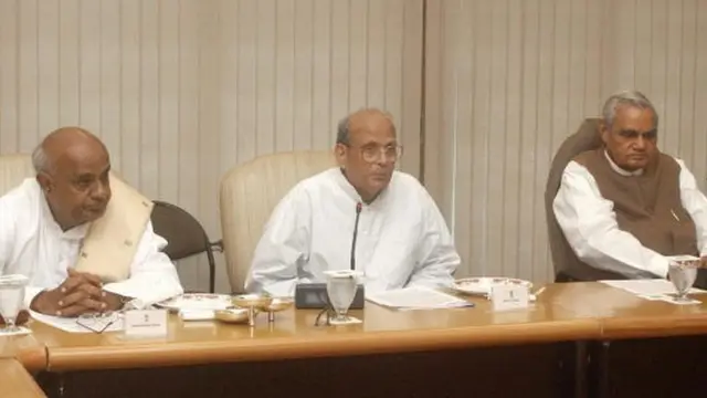 देवगौड़ा, वाजपेयी, वीपी सिंह