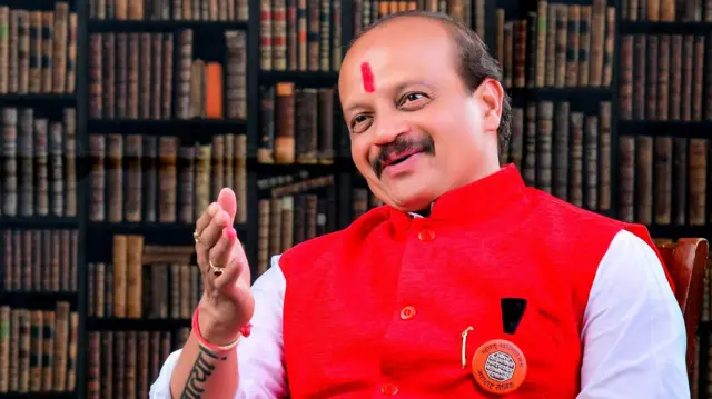 सारखी चर्चा होऊनही वसंत मोरे मनसे का सोडत नाहीत?