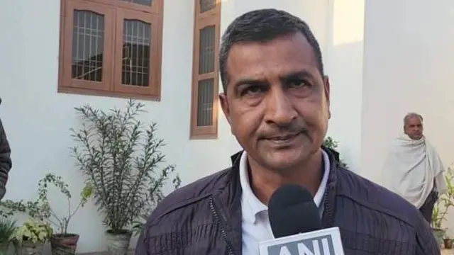 ਨਿੱਕੀ ਦੇ ਪਿਤਾ