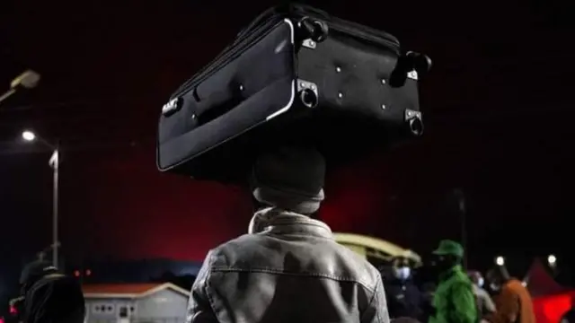 स्थलांतरित