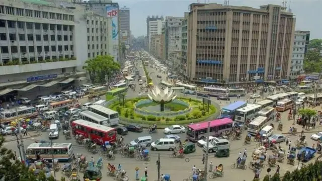 মতিঝিলের ব্যাংক পাড়া।