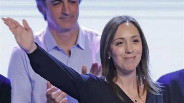 María Eugenia Vidal, de Cambiemos, celebra.