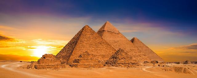 Las pirámides de Giza en Egipto.
