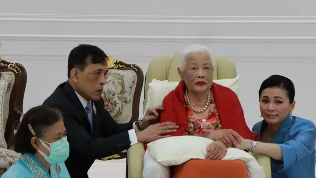 วันเฉลิมพระชนมพรรษา 88 พรรษา 12 สิงหาคม 2563