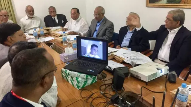 বিএনপির সাক্ষাৎকার বোর্ডে স্কাইপের মাধ্যমে অংশ নিয়েছেন দলটির ভারপ্রাপ্ত চেয়ারম্যান তারেক রহমান