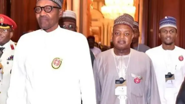 Buhari ati Bagudu n rin lọ