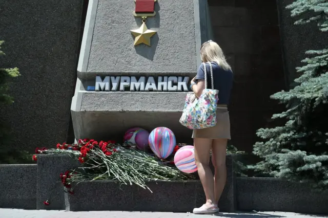 Памятник в Мурманске