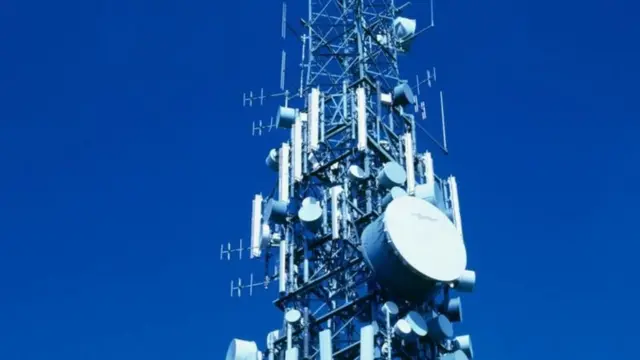 Porno sikish bir tranny ichida eshak