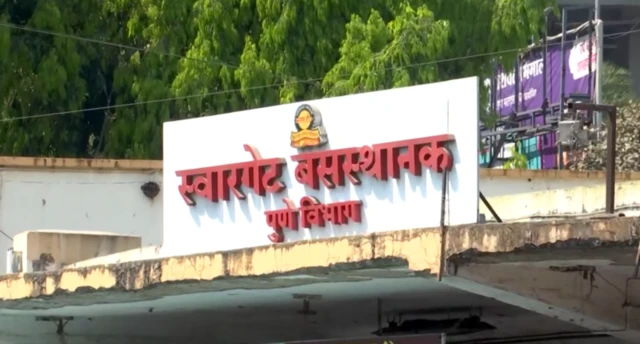 महाराष्ट्र राज्य महिला आयोग की अध्यक्ष रूपाली चाकणकर