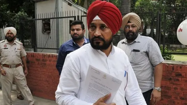 કૉંગ્રેસે આગામી મુખ્ય મંત્રીના ઉમેદવાર તરીકે ચરણજિતસિંહ ચન્ની પર પસંદગીનો કળશ ઢોળ્યો હતો