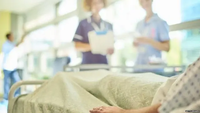 પ્રતીકાત્મક તસવીર