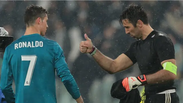 Ronaldo àti Buffon