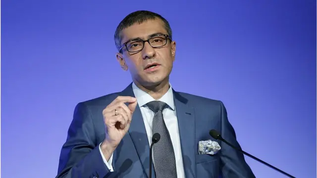 राजीव सुरी