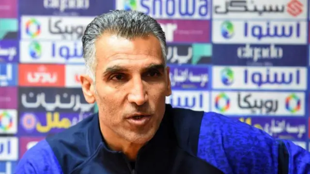 جواد نکونام این فصل بارها مهدی هاشمینسب، دستیارش، را به کنفرانسهای خبری فرستاد