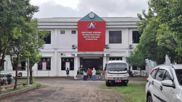 Gedung Ditjen Rehabilitasi Sosial Sentra Wirajaya Makassar yang rencananya akan dibangun sekolah rakyat.