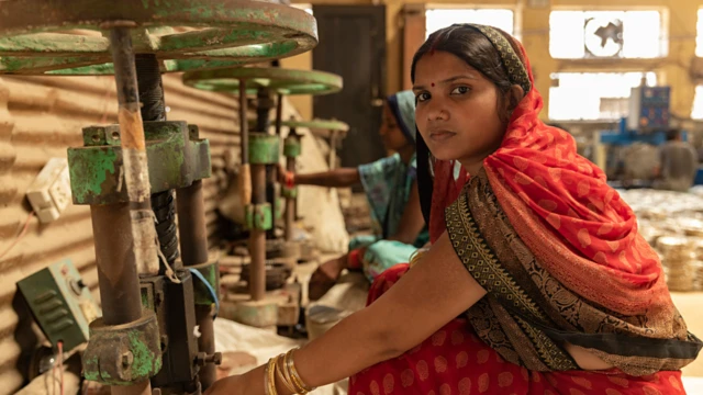 આવકની અસમાનતા, વર્લ્ડ ઇનઇક્વાલિટી લેબ રિપોર્ટ, સ્ત્રી પુરુષ આવકની અસમાનતા કેમ, ભારતમાં અમીર અને ગરીબ વચ્ચે આવકની અસમાનતા, બીબીસી ગુજરાતી 