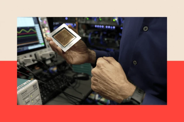 Có nhiều phiên bản TPU khác nhau; Ironwood là mẫu mới nhất. Các TPU này nằm trong chiến lược tổng thể của ông Sundar Pichai nhằm sở hữu toàn bộ chuỗi cung ứng khoa học - từ chip silicon đến dữ liệu, cùng với các mô hình AI và mọi thứ liên quan 