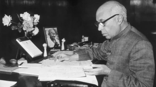 ਪੰਡਿਤ ਜਵਾਹਰ ਲਾਲ ਨਹਿਰੂ