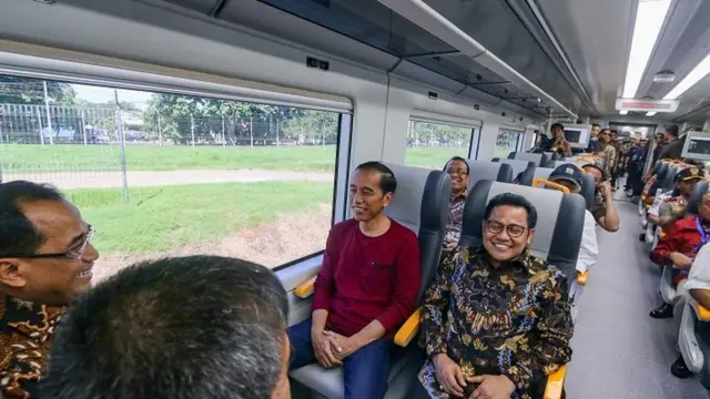 Jokowi dalam perempuan kereta bandara