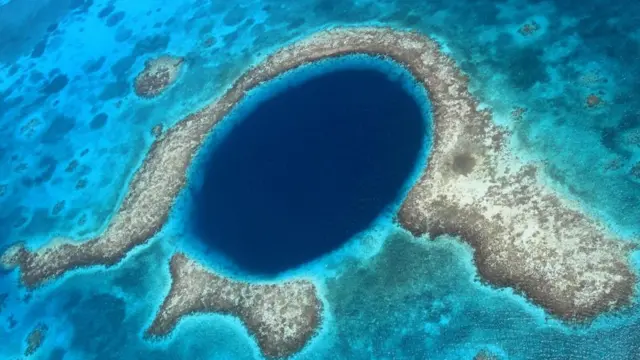 Велика синя печера