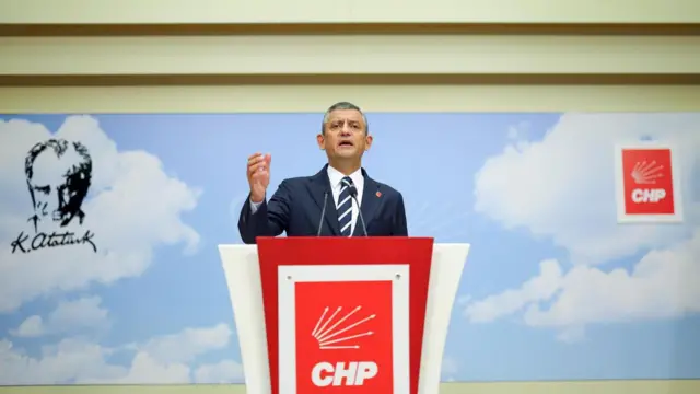 CHP Genel Başkanı Özgür Özel