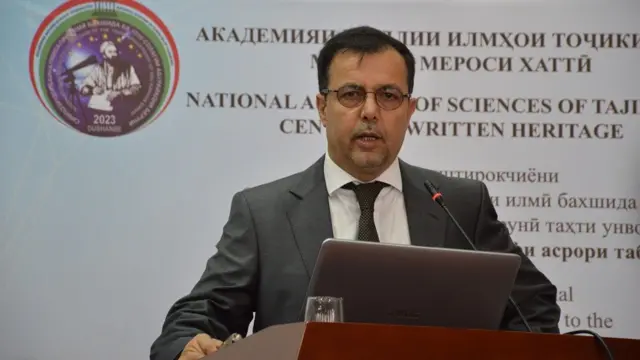 عزیز احمد بارز، ریس مرکز مطالعات راهبردی افغانستان و آسیای مرکزی در اکسفورد بریتانیا