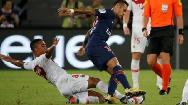 Mchezaji wa Barcelona PSG Neymar