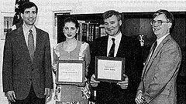 Василевская и Шонов получают денежные премии за работу в миссии