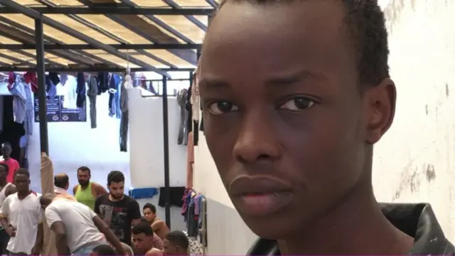 Hennessy Manjing saddex sanadood buu London ku noolaa oo ku noquu is lahaa