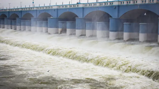 பெங்களூரு, கோதாவரி-காவிரி, நதிகள், தமிழ்நாடு, கர்நாடகா
