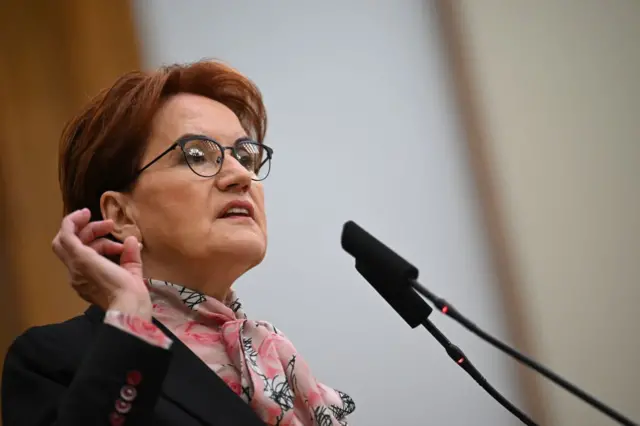 Akşener