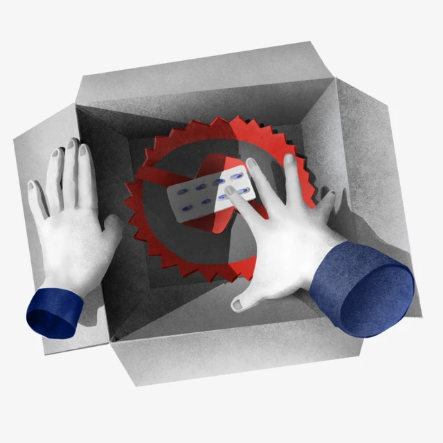 Иллюстрация: руки над открытой коробке. Внутри коробки таблетки в открытом капкане