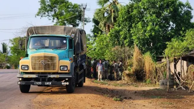 తెలంగాణ, ఛత్తీస్గఢ్, కర్రిగుట్టలు, మావోయిస్టులు