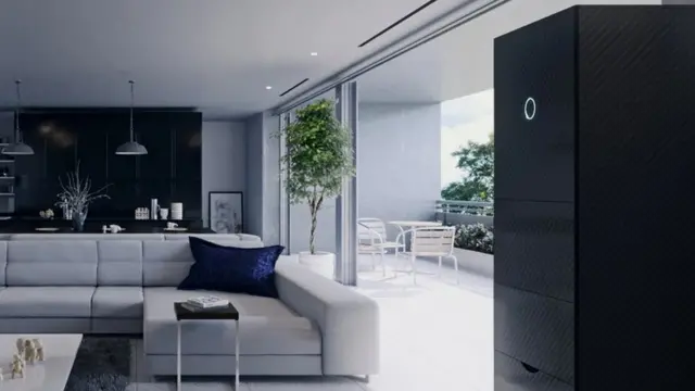 Робот Laundroid