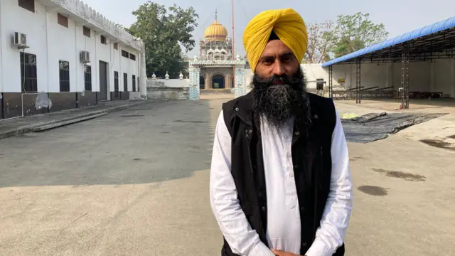 ਪਿੰਡ ਦੀ ਗੁਰਦੁਆਰਾ ਕਮੇਟੀ ਦੇ ਪ੍ਰਧਾਨ ਕਰਨੈਲ ਸਿੰਘ