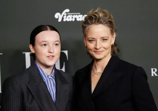 Bella Ramsey ve Jodie Foster 