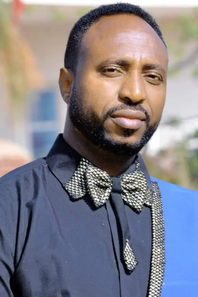 ስነ ጥበባዊ ተስፉ እምባየ