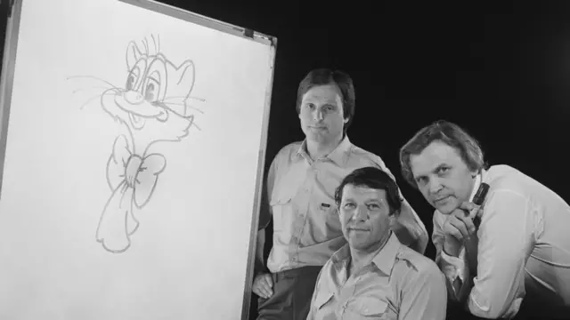 Создатели мультфильмов о коте Леопольде: (слева направо) режиссер Анатолий Резников, автор сценария Аркадий Хайт и художник Вячеслав Назарук. Фото 1985 года