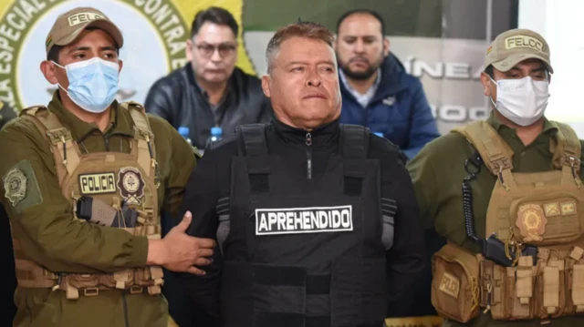 ஆட்சி கவிழ்ப்பு முயற்சி செய்த ராணுவத் தலைவரை கைது செய்த பொலிவியா காவல்துறை