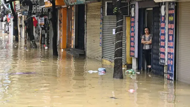 ताइवान में यागी तूफ़ान से आई बाढ़