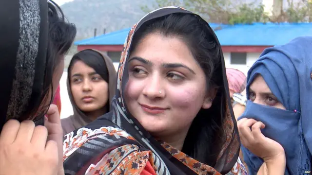 ਐਬਟਾਬਾਦ, ਔਰਤਾਂ ਦੇ ਮੁੱਦੇ