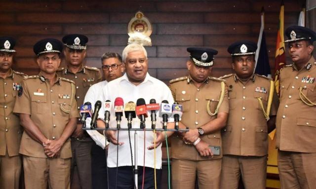 මහජන ආරක්ෂක අමාත්‍ය ටිරාන් අලස් බීබීසී සිංහල සේවයට පැවසීය. අමාත්‍යවරයා වැඩිදුරටත් පැවසුවේ මාස 3 ක කාලයක් සඳහා මෙම පත් කිරීම සිදුකර ඇති බවය.