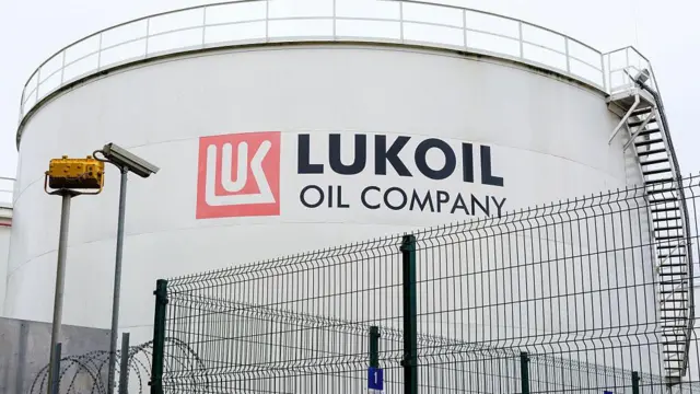 अमेरिका मे रूसी कंपनी रोस्नेफ्ट